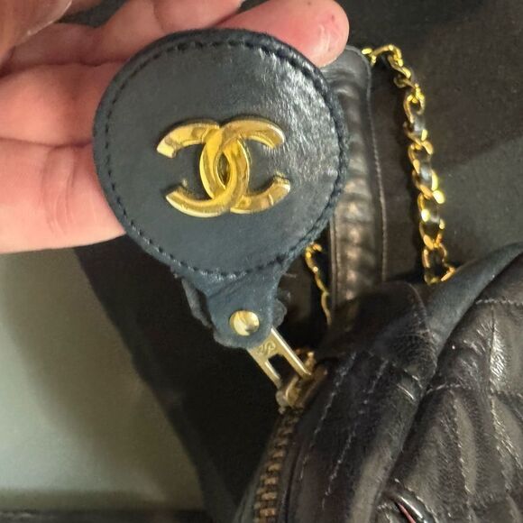 Vintage CHANEL Double Chain Matelasse Quilted Bag - Picture 7 of 16